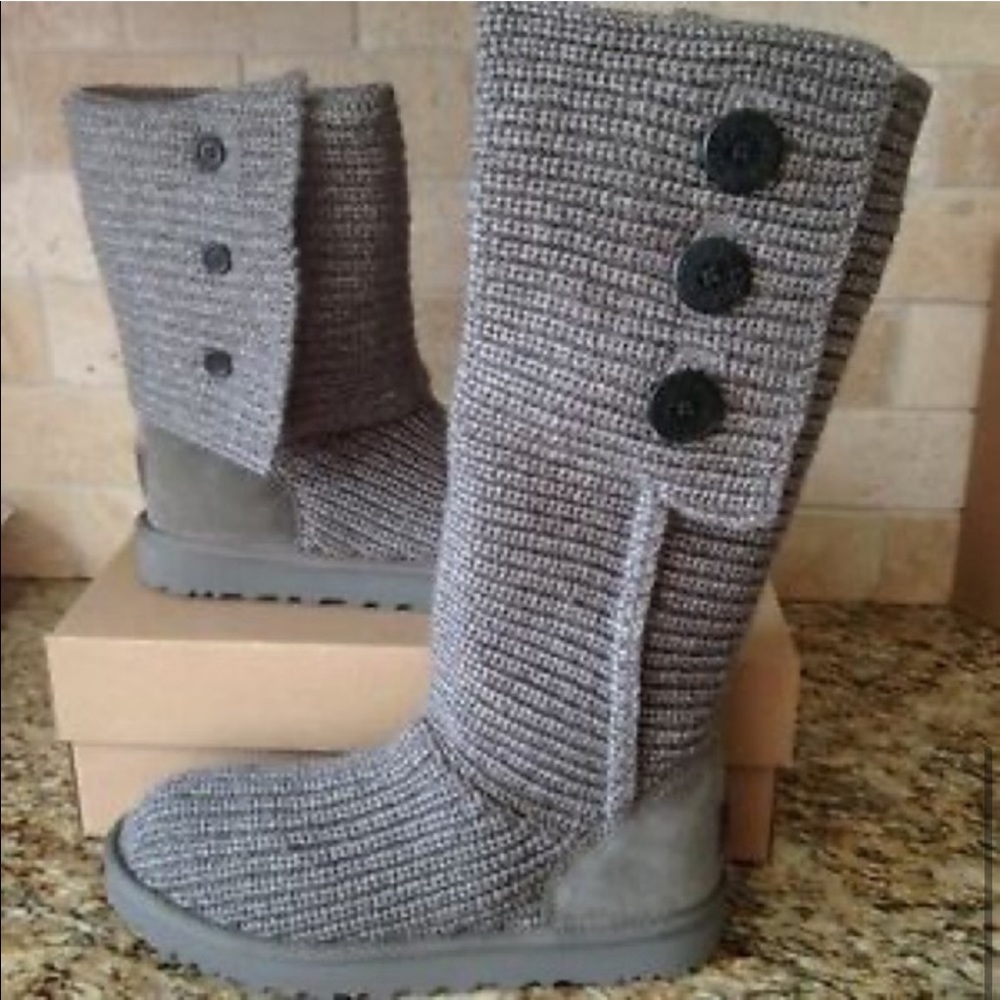 UGG Grey Cardy Knit Sweater Boots - Picture 10 of 11